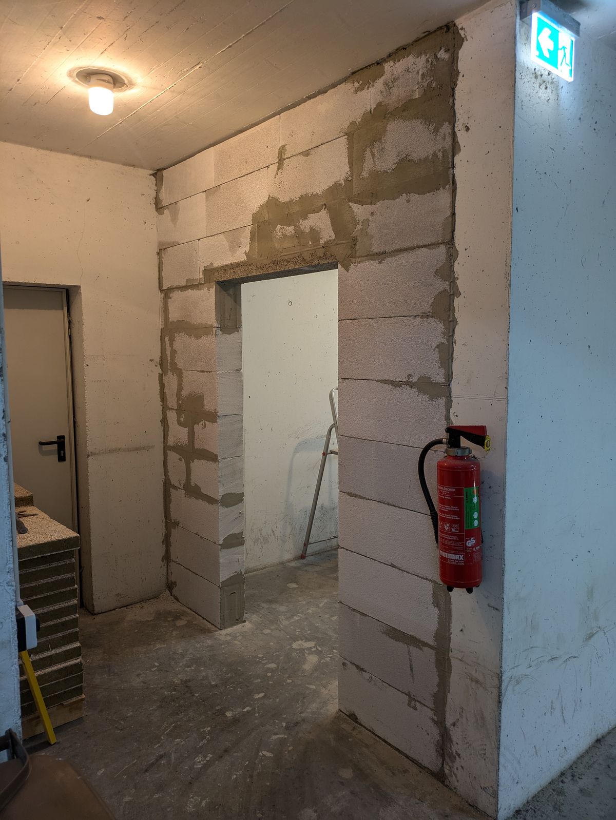 Tür/Fenster 4 – Vorher